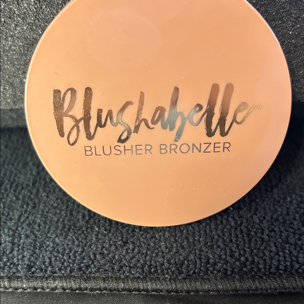 Blushabelle Blusher Bronzer in Coral Crush